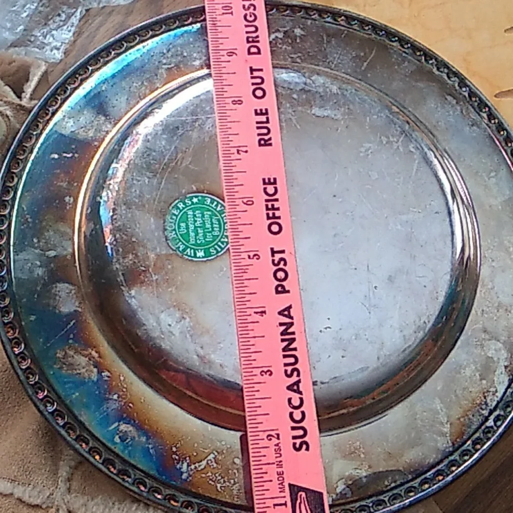Wm Rogers Platter VINTAGE 10 1/2